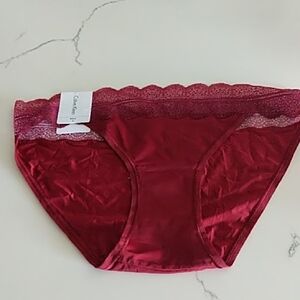 Calvin Klein Red Velvet Lace Trim Panties Small